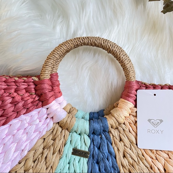 Roxy Bucket Bag PRICE FIRM - Picture 11 of 16